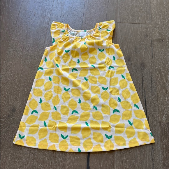 Hanna Andersson Yellow Lemon Print nightgown - Picture 1 of 5